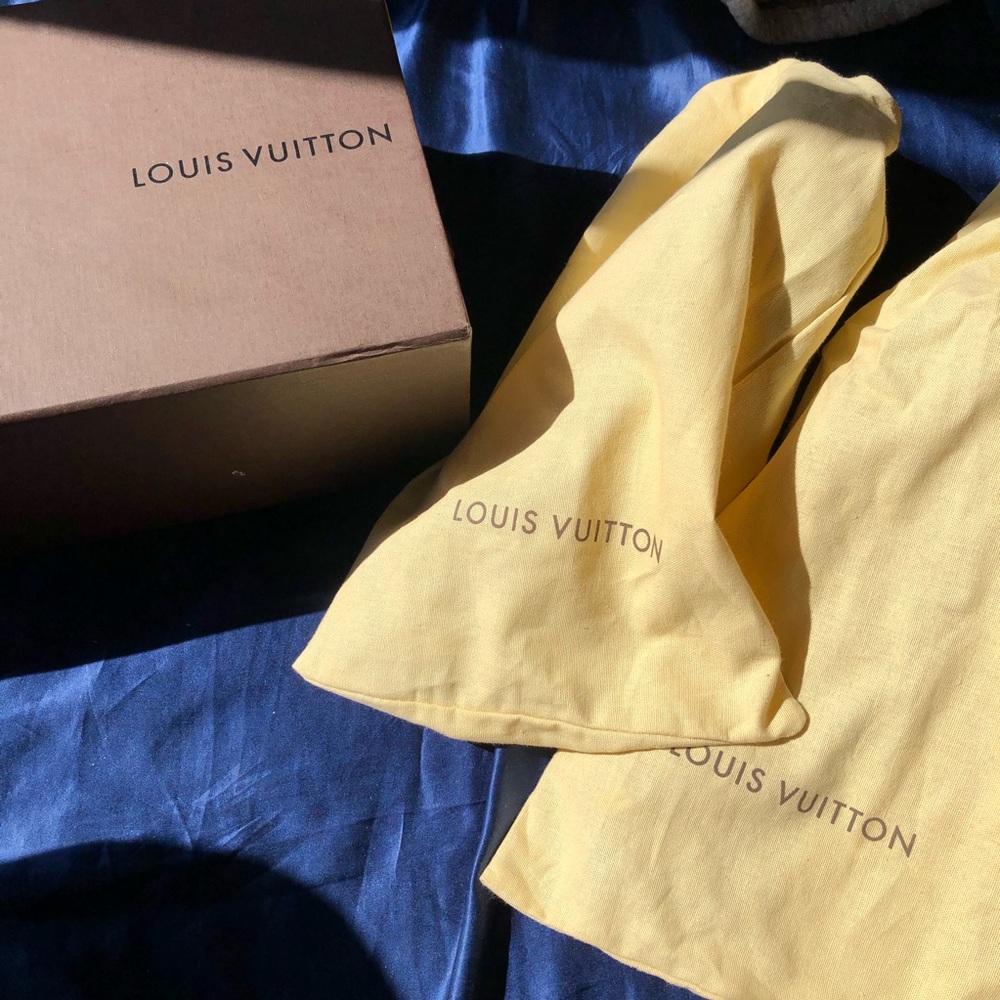 Vintage Louis Vuitton Kitten Heels - Picture 4 of 6